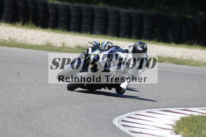 Archiv-2025/48 25.08.2025 Cornu Master School ADR/rot-rouge/24